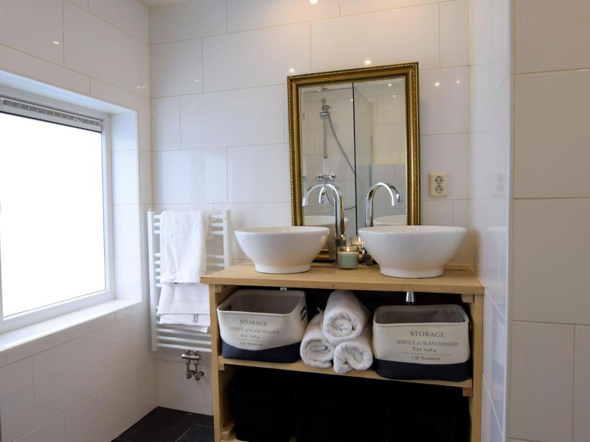 ホテル Beautiful Houseboat With Terrace Jacuzzi デン・ハーグ エクステリア 写真